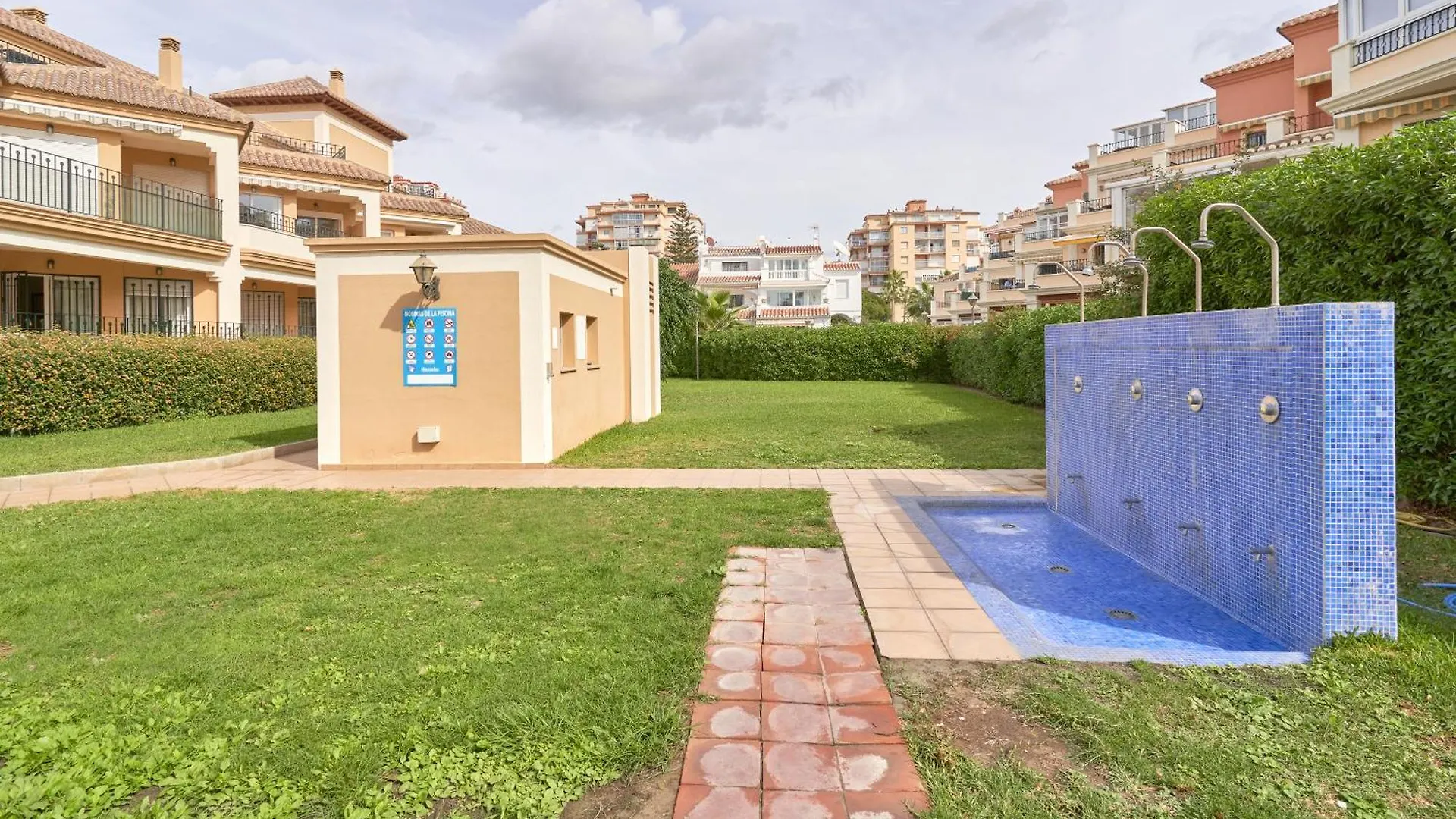 Frontline Vacation Home A86 2 Torrox 0*,  Spain